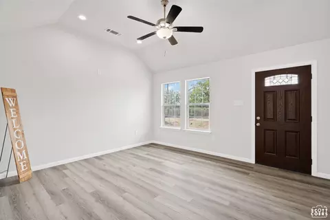702 N Irby, Comanche, TX 76442 photo 4