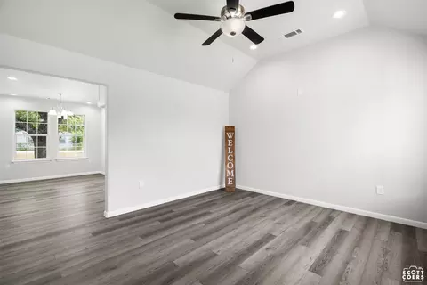 702 N Irby, Comanche, TX 76442 photo 5