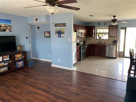 212 S Loop, Brady, TX 76825 photo 3