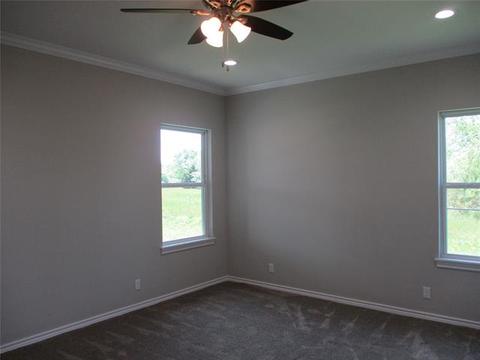 118 Mill, Emory, TX 75440 photo 3