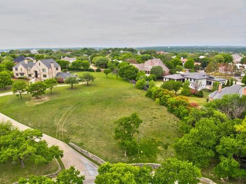 6350 Hawthorne Park Dr, Fort Worth, TX 76132