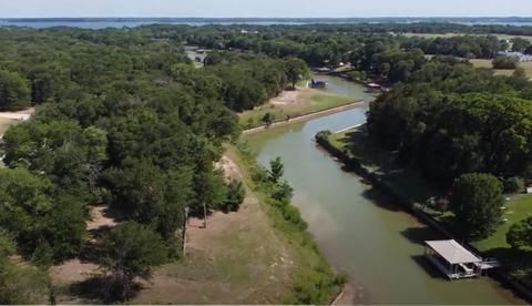 447 Waters Edge Drive, Corsicana, TX 75109