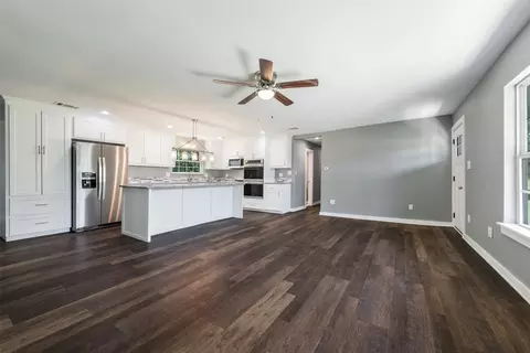 121 Circle Dr, Point, TX 75472 photo 5