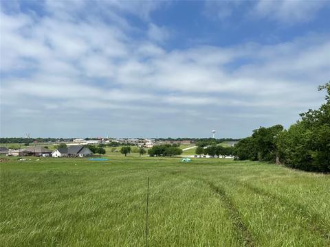 02 Mesquite St, Muenster, TX 76252