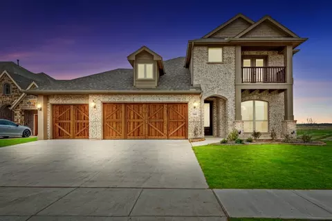 2804 Richard St, Burleson, TX 76028