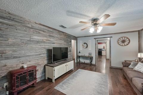 8090 Ivan Ct, Terrell, TX 75161 photo 4