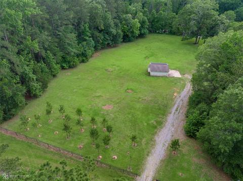 541 Moore Rd, Elm Grove, LA 71051