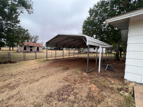 609 E Main St, Gustine, TX 76455 photo 18