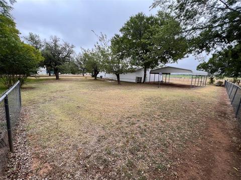 609 E Main St, Gustine, TX 76455 photo 9