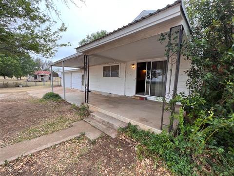 609 E Main St, Gustine, TX 76455 photo 3