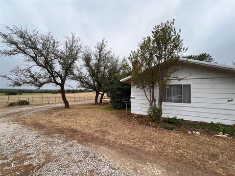609 E Main St, Gustine, TX 76455 photo 12