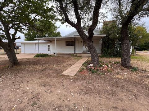 609 E Main St, Gustine, TX 76455 photo 2