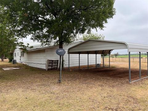 609 E Main St, Gustine, TX 76455 photo 11