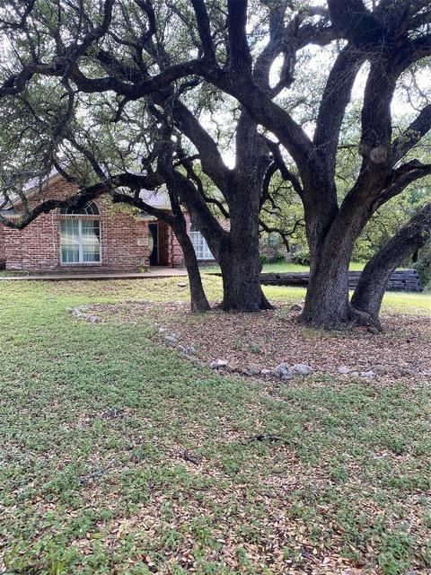1061 White Bluff Dr, Whitney, TX 76692