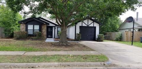 1404 Colonnade Dr, Arlington, TX 76018