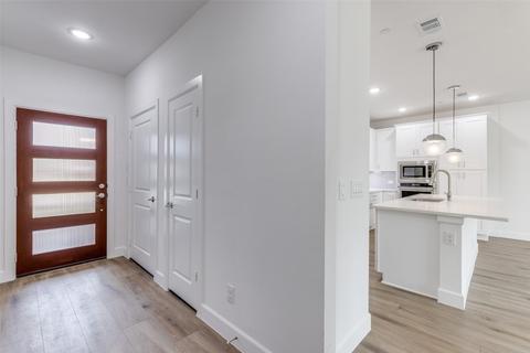 5637 Woodlands Dr, The Colony, TX 75056