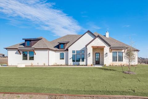 7740 Laura Lake Ln, Fort Worth, TX 76126