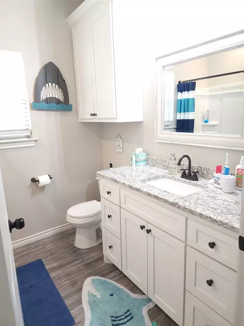 599 Eubank St, Mabank, TX 75147 photo 10