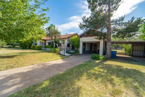 407 S Harvey St, Breckenridge, TX 76424