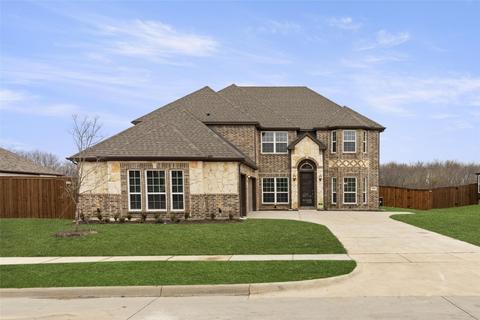 905 Gold Finch Ln, Forney, TX 75126