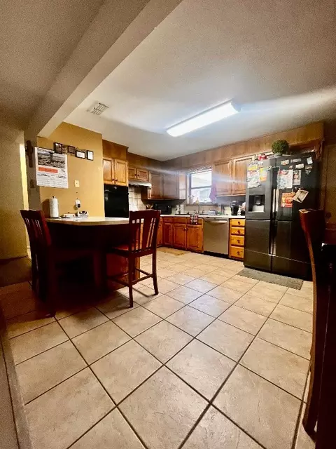 403 W Lucy Bertram St, Gustine, TX 76455 photo 6