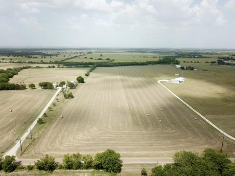 20 Shorty Lane, Italy, TX 76651