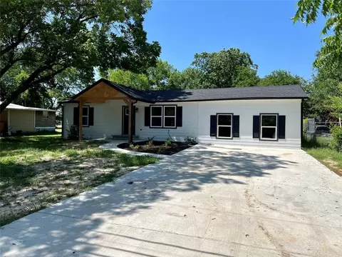 1120 W 12th St, Bonham, TX 75418