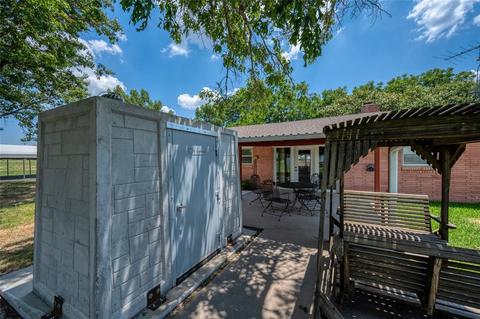 655 County Road 1525, Ector, TX 75439 photo 12