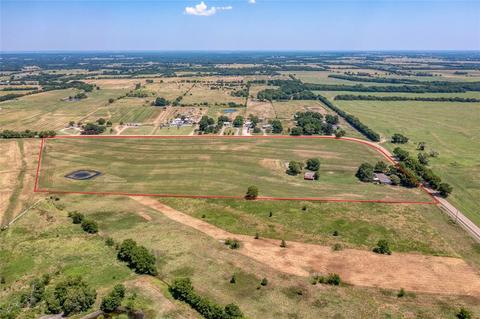 655 County Road 1525, Ector, TX 75439 photo 2
