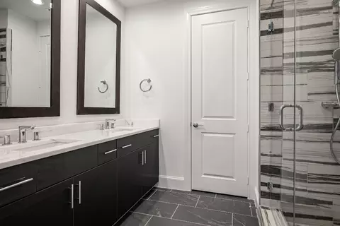 Bath - 4145 Runyon Rd, Addison, TX 75001 photo 2 of 5
