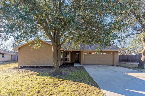420 Ferenz Ave, Crowley, TX 76036