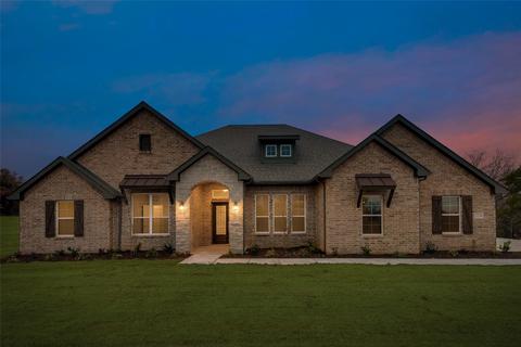 2224 Crystal Palace Blvd, Alvarado, TX 76009