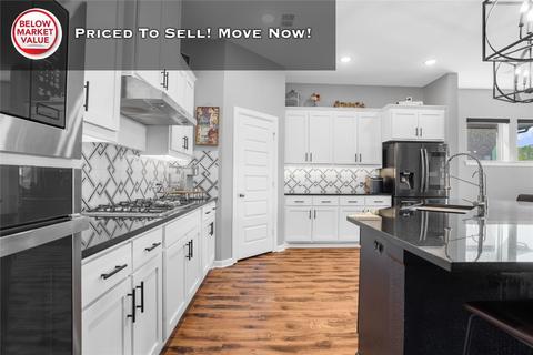1860 Leo Dr, Van Alstyne, TX 75495