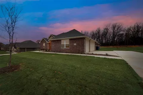 2236 Crystal Palace Blvd, Alvarado, TX 76009