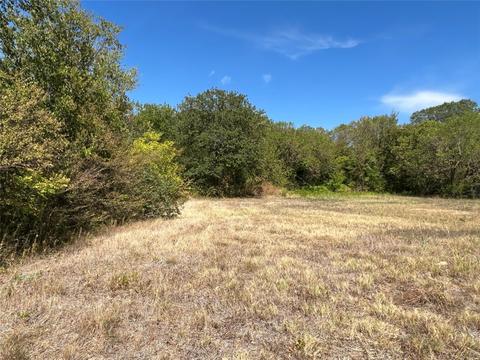 520 S Eastern St, Keene, TX 76059