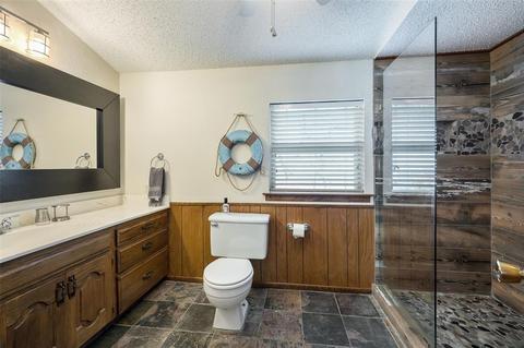 708 Lovers Ln, Tool, TX 75143 photo 17