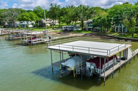 708 Lovers Ln, Tool, TX 75143 photo 3