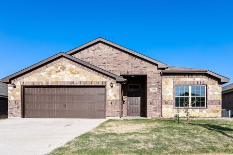 2504 Hadley St, Weatherford, TX 76087