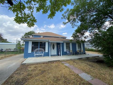 2806 NW 22nd St, Fort Worth, TX 76106 | 13 Photos | MLS #20145526 - Movoto