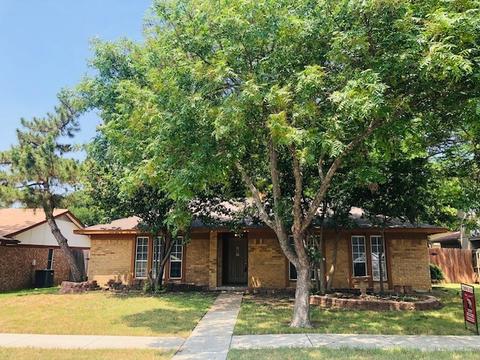 1422 Westwood Dr, Lewisville, TX 75067