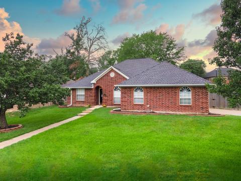 5803 Persimmon Dr, Tyler, TX 75707