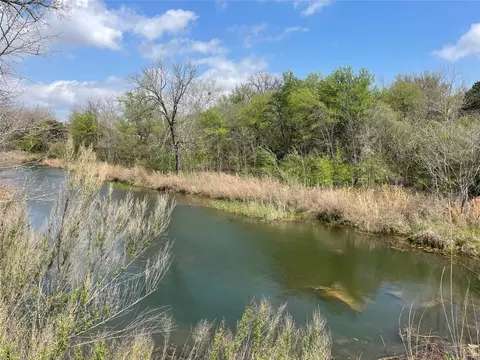 1612 White Bluff Dr, Whitney, TX 76692