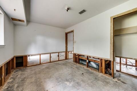 703 Johns Dr, Euless, TX 76039 photo 15