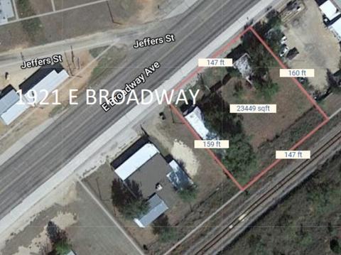 1912 E Broadway St, Sweetwater, TX 79556