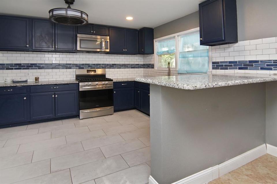  2132 Briardale Rd, Fort Worth, TX 76119 photo 10