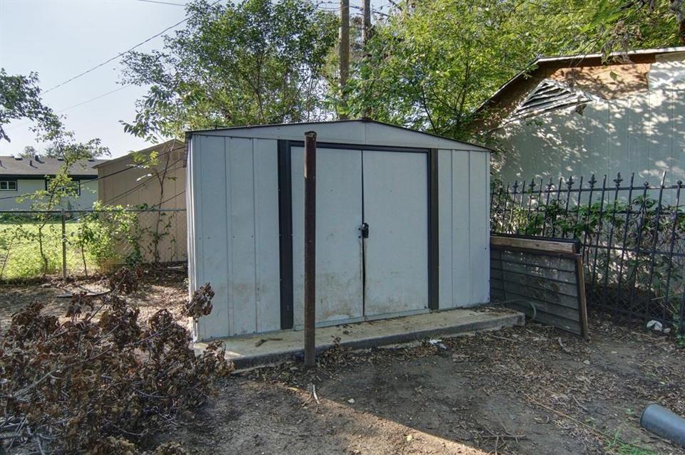  2132 Briardale Rd, Fort Worth, TX 76119 photo 24