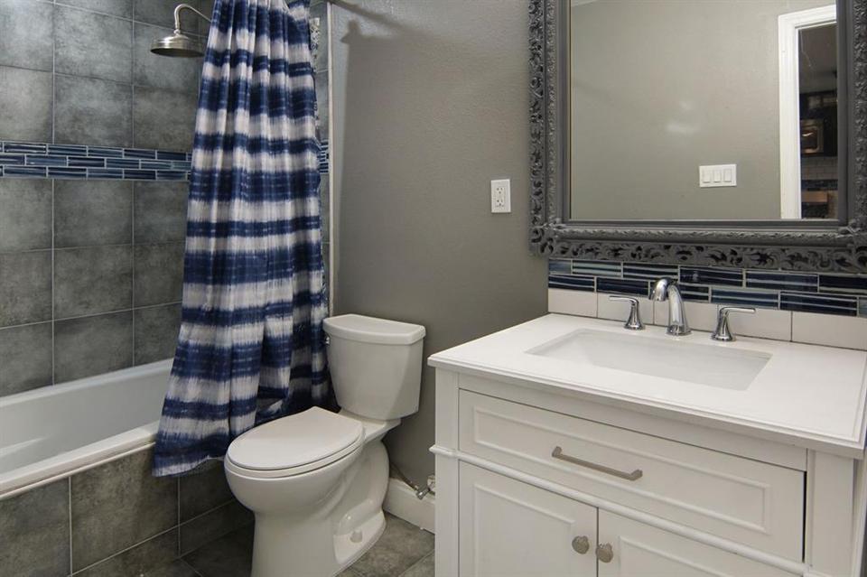  2132 Briardale Rd, Fort Worth, TX 76119 photo 22