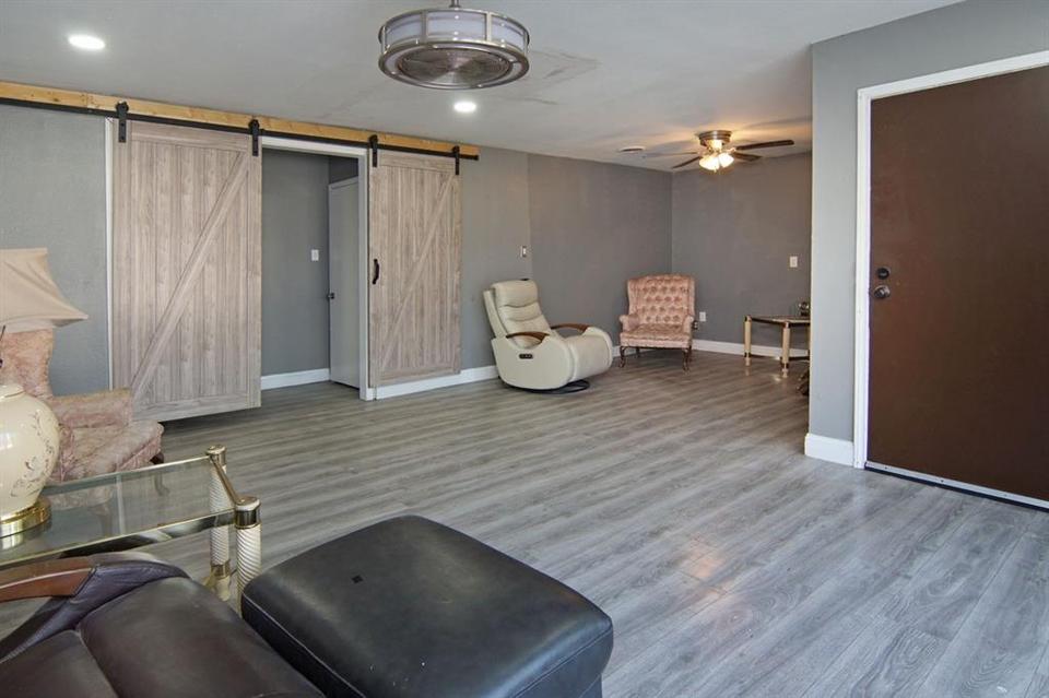 2132 Briardale Rd, Fort Worth, TX 76119 photo 6