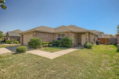 4864 Trail Hollow Dr, Fort Worth, TX 76244
