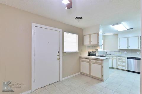 1225 Sunset, Clyde, TX 79510 photo 7